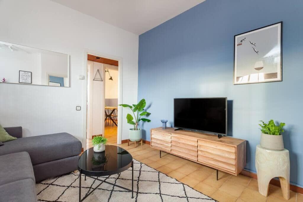 View Penthouse - 2 Bedroom Appartamento Barcellona
